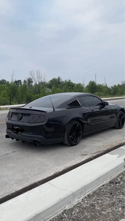 2010 Ford S197 Mustang - Image 2 of 6