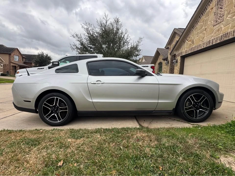 2010 Ford S197 Mustang - Image 4 of 6