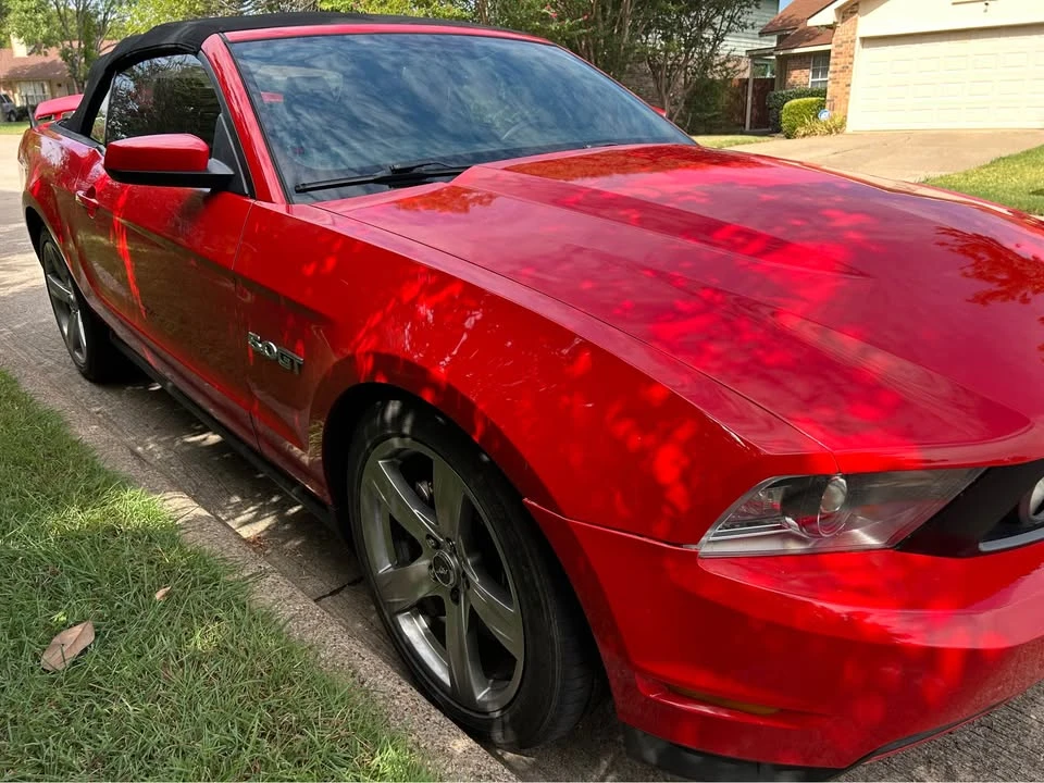 2010 Ford S197 Mustang - Image 2 of 10