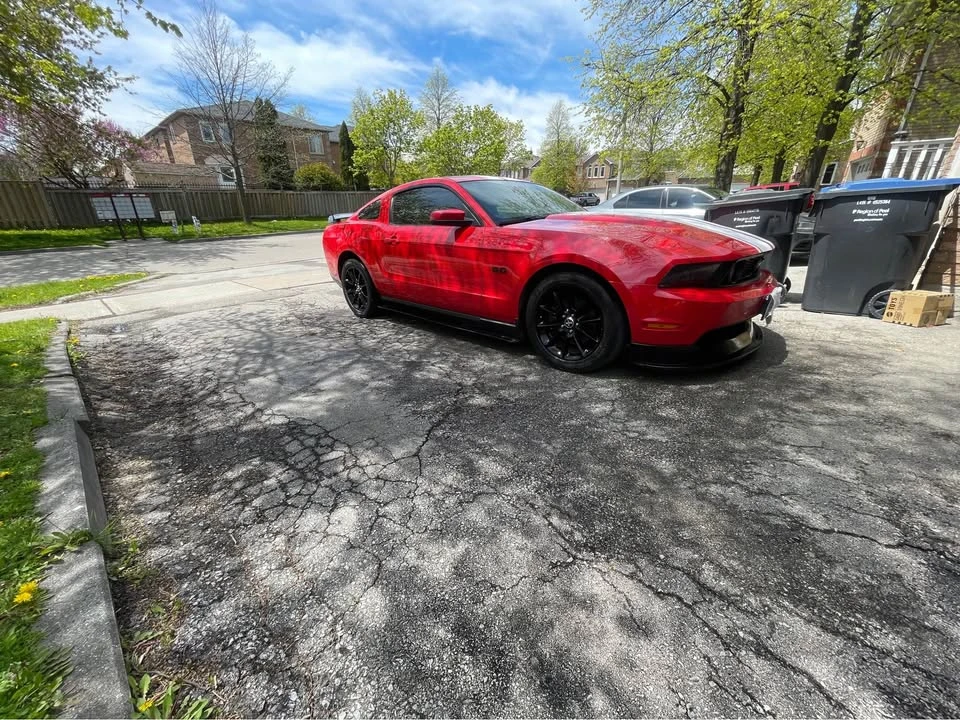 2010 Ford S197 Mustang - Image 2 of 11