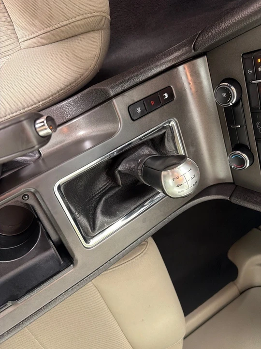 2010 Ford Mustang - Image 17 of 23