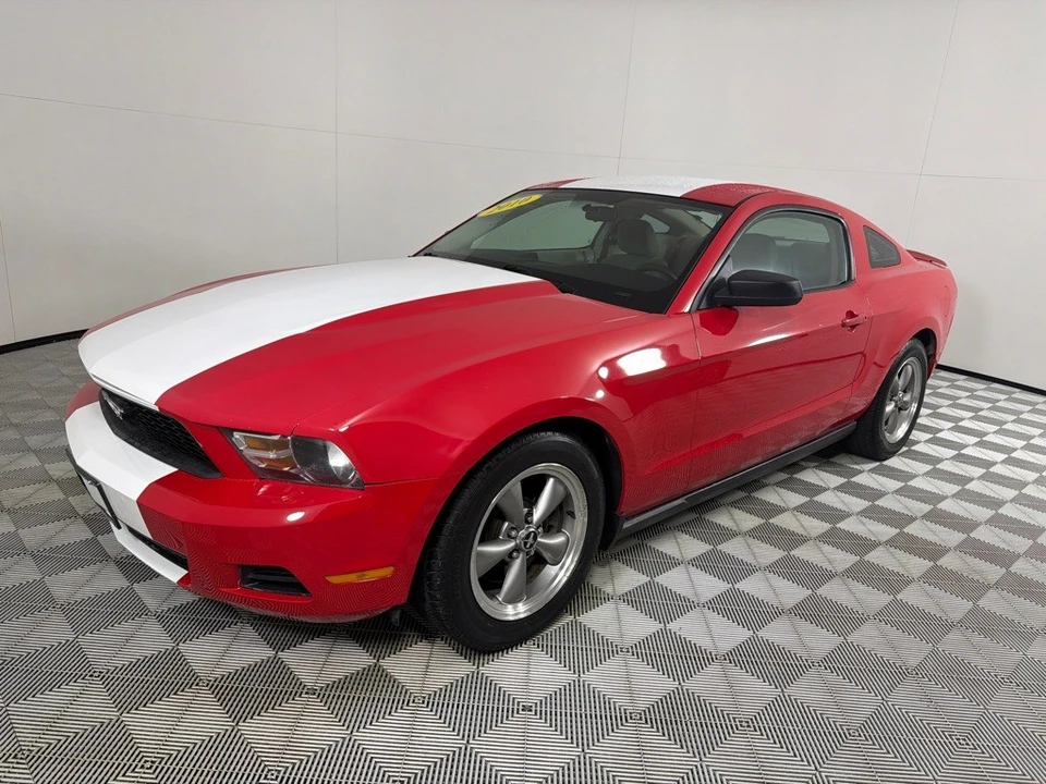 2010 Ford Mustang - Image 9 of 23