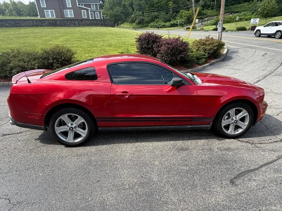 2010 Ford S197 Mustang - Image 7 of 16