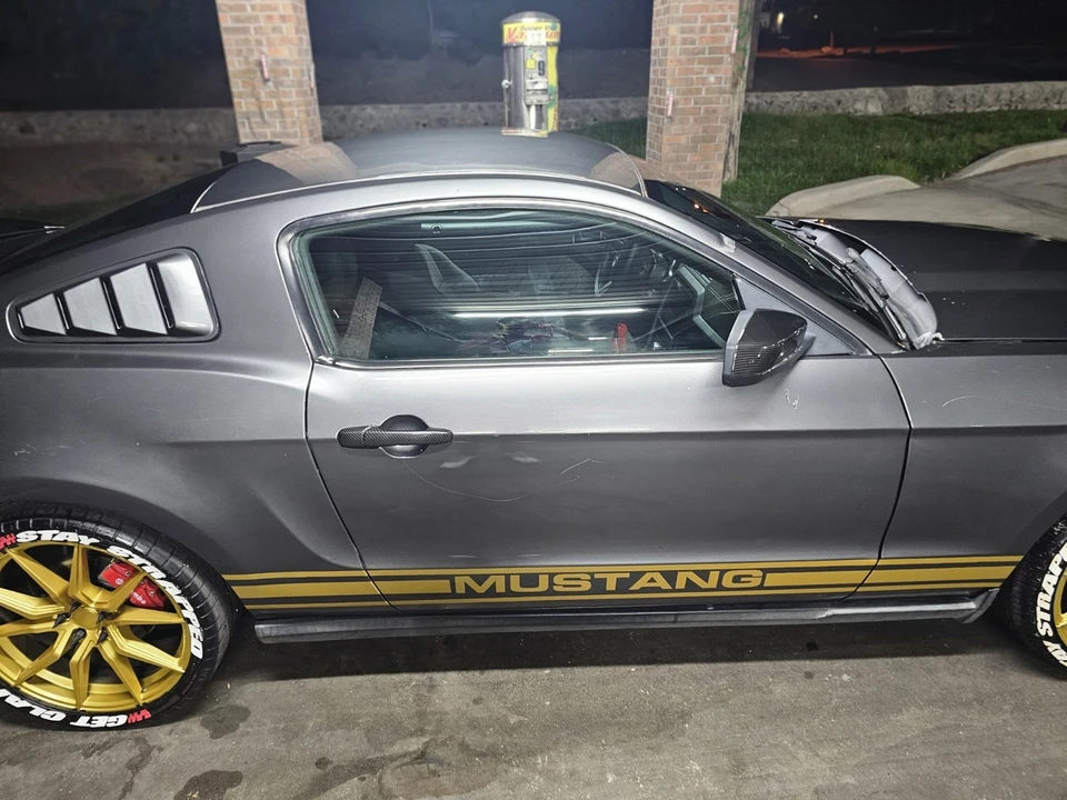 2010 Ford S197 Mustang - Image 12 of 29