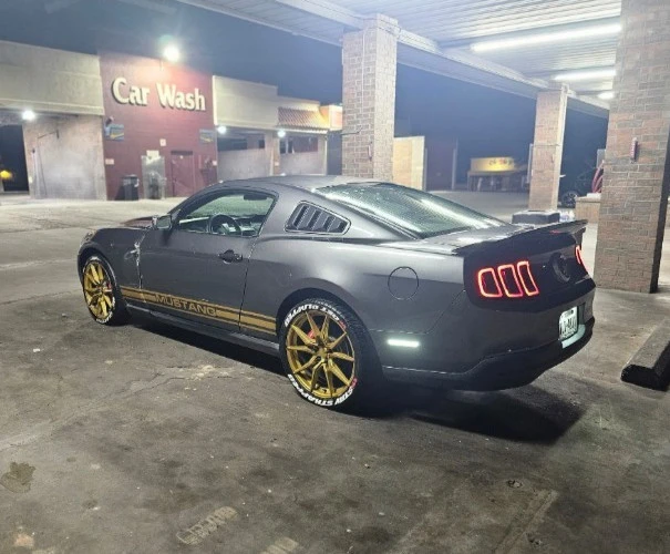 2010 Ford S197 Mustang - Image 21 of 31