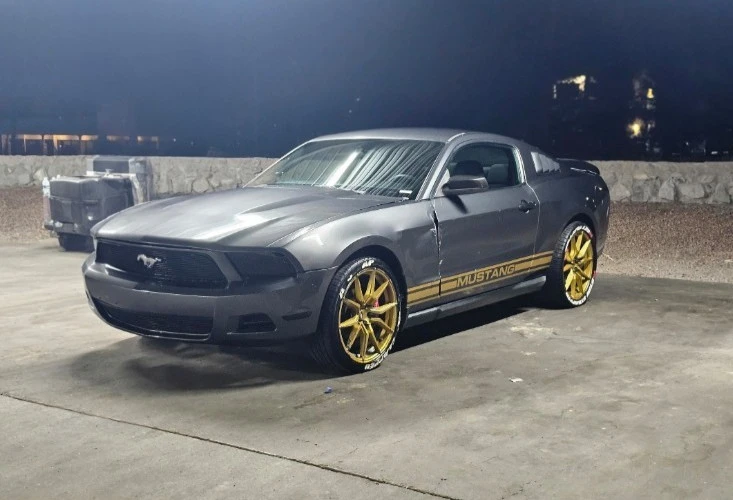 2010 Ford S197 Mustang - Image 5 of 29
