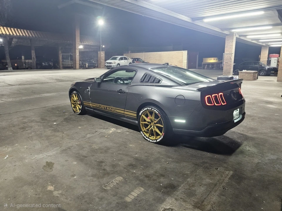 2010 Ford S197 Mustang - Image 16 of 29