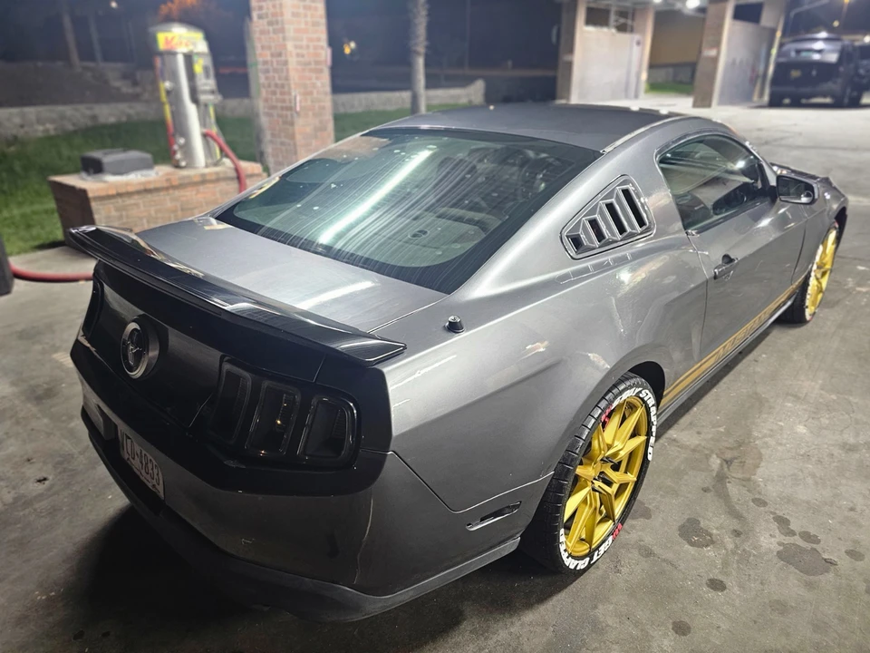 2010 Ford S197 Mustang - Image 27 of 31