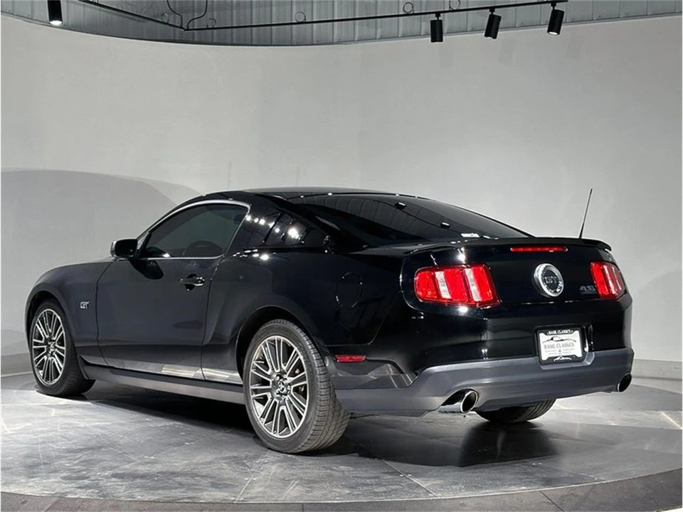 2010 Ford S197 Mustang - Image 9 of 31