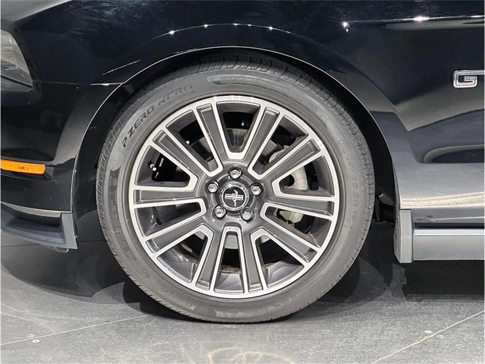 2010 Ford S197 Mustang - Image 11 of 31