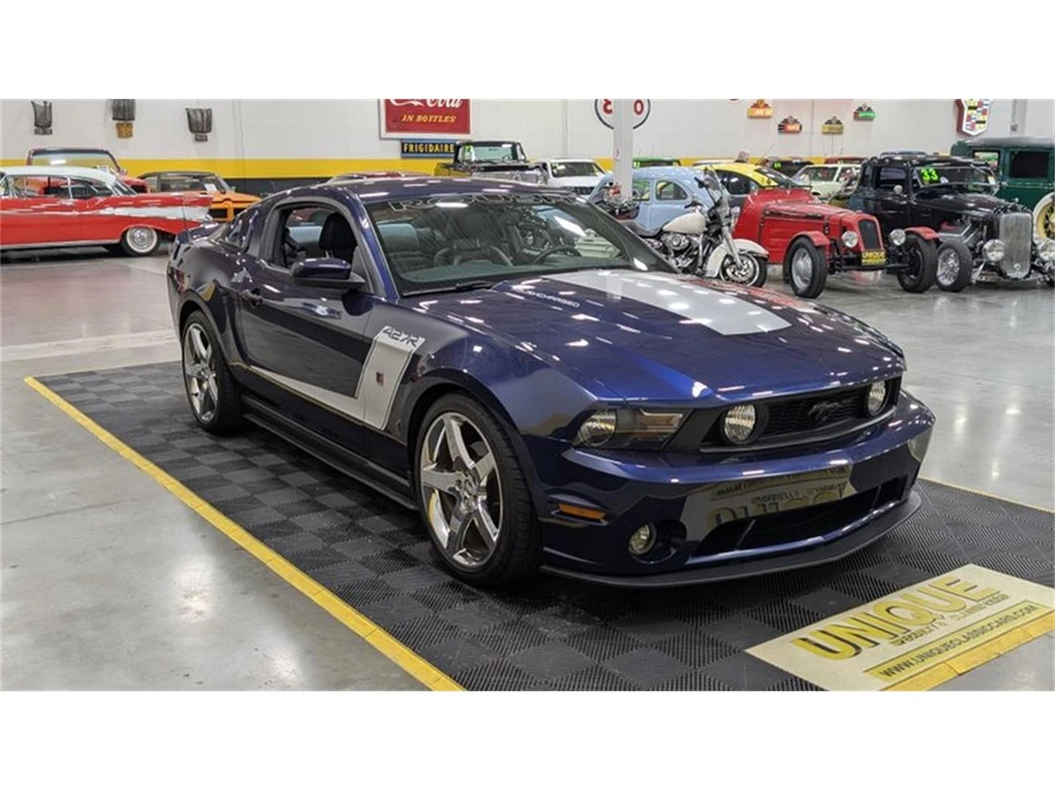 2010 Ford S197 Mustang - Image 2 of 9