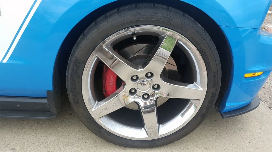 2010 Ford S197 Mustang - Image 7 of 10