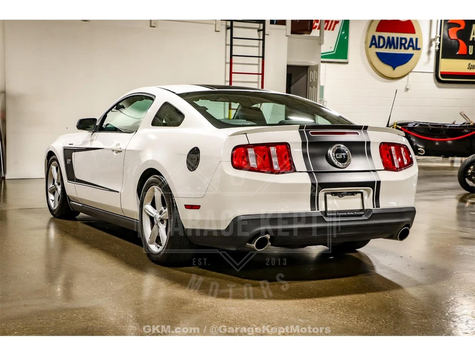 2010 Ford S197 Mustang - Image 7 of 31