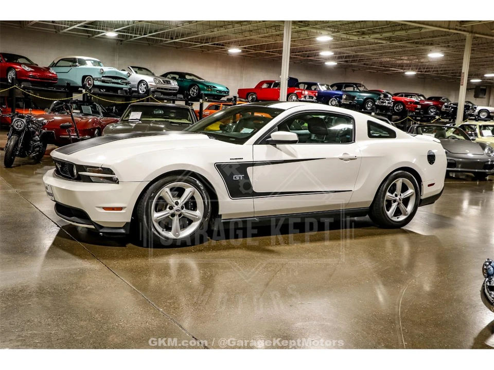 2010 Ford S197 Mustang - Image 4 of 31