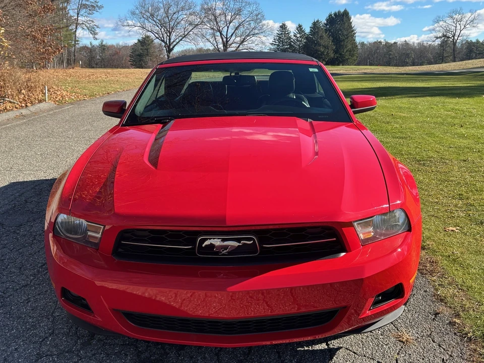 2010 Ford S197 Mustang - Image 8 of 21
