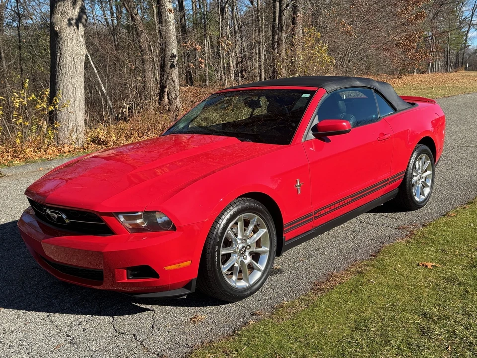 2010 Ford S197 Mustang - Image 18 of 21