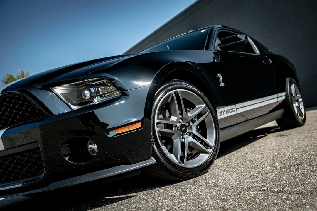 2010 Ford S197 Mustang - Image 8 of 12