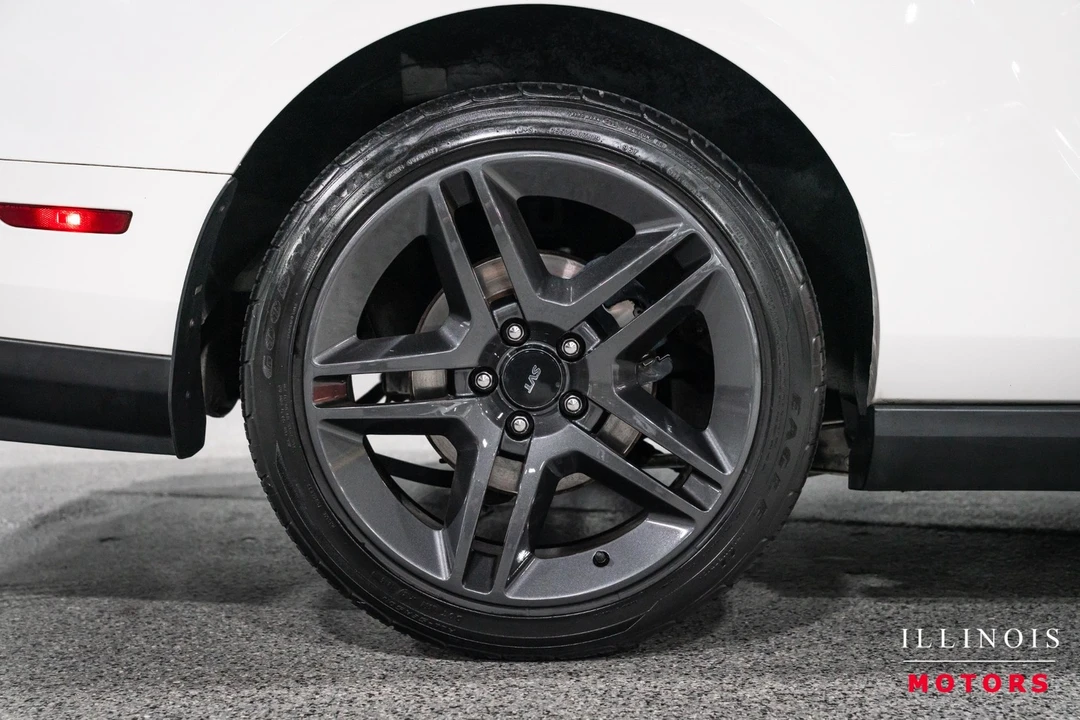 2010 Ford S197 Mustang - Image 11 of 31