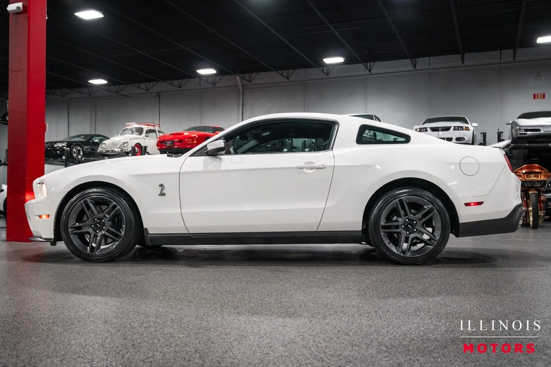 2010 Ford S197 Mustang - Image 2 of 31