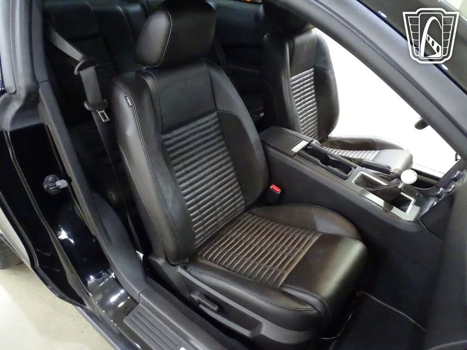 2010 Ford S197 Mustang - Image 8 of 12