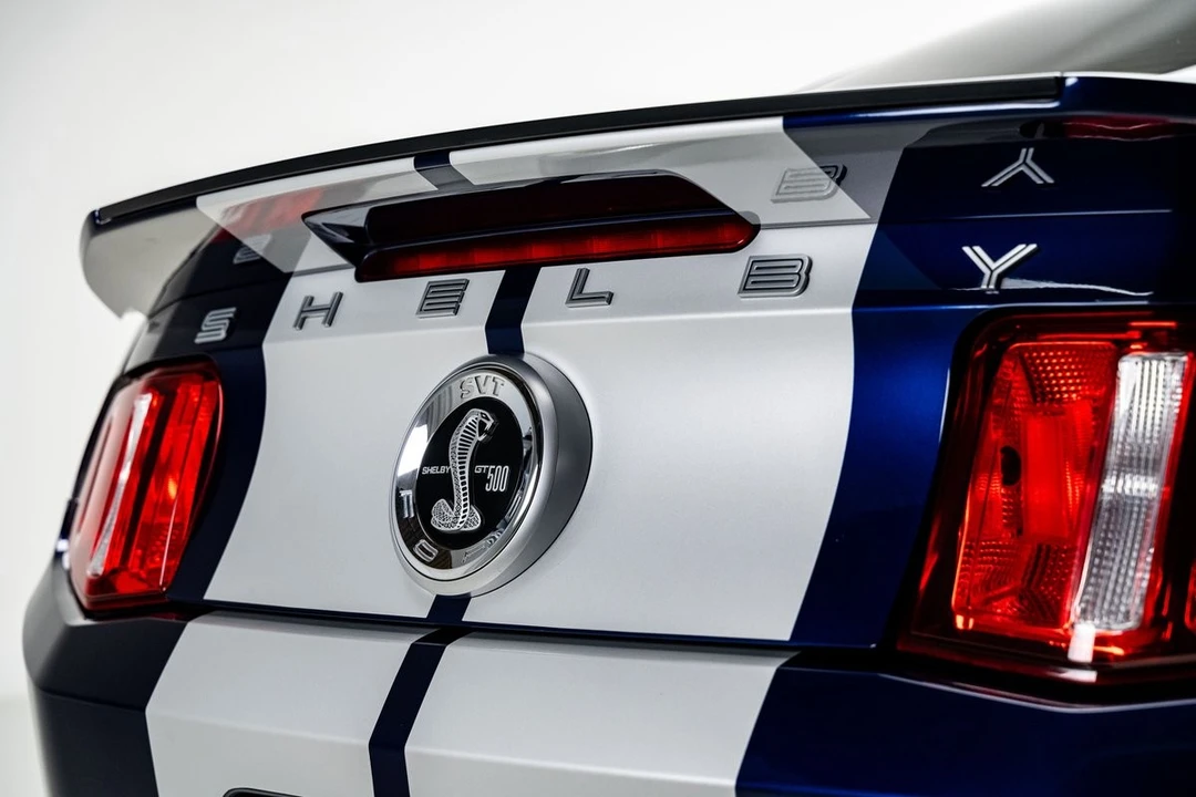 2010 Ford S197 Mustang - Image 7 of 31