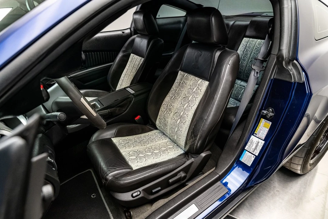 2010 Ford S197 Mustang - Image 2 of 31