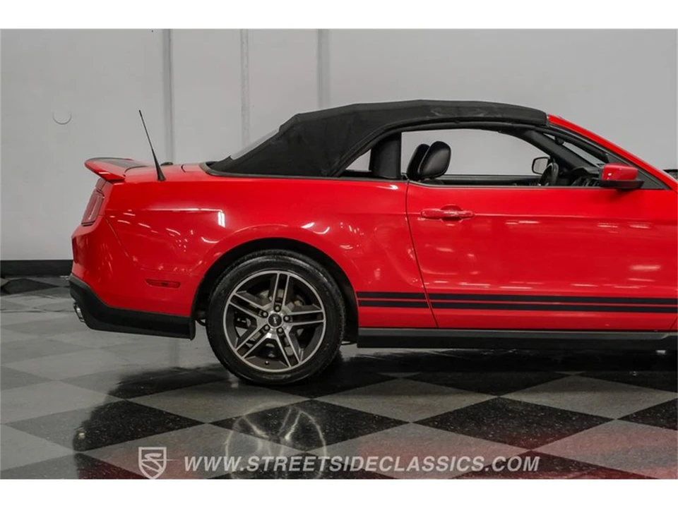 2010 Ford S197 Mustang - Image 29 of 31