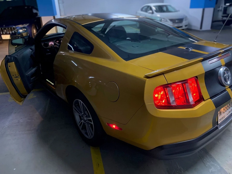 2010 Ford S197 Mustang - Image 6 of 21