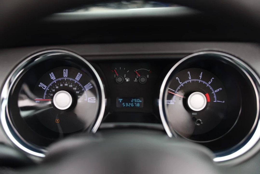 2010 Ford S197 Mustang - Image 29 of 31