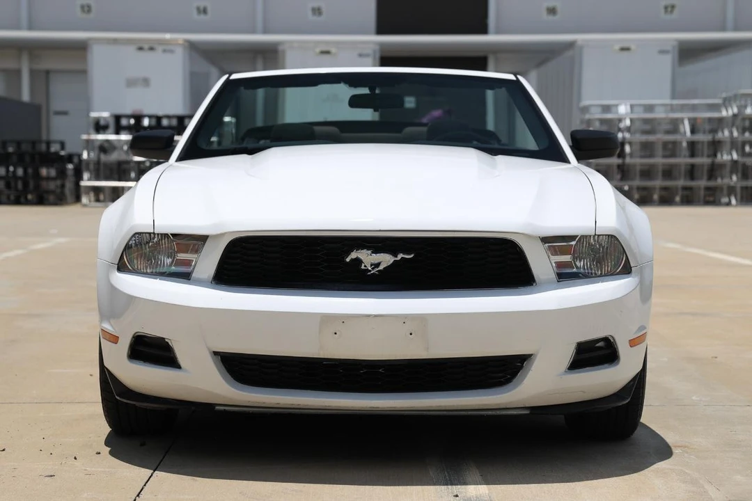 2010 Ford S197 Mustang - Image 19 of 31