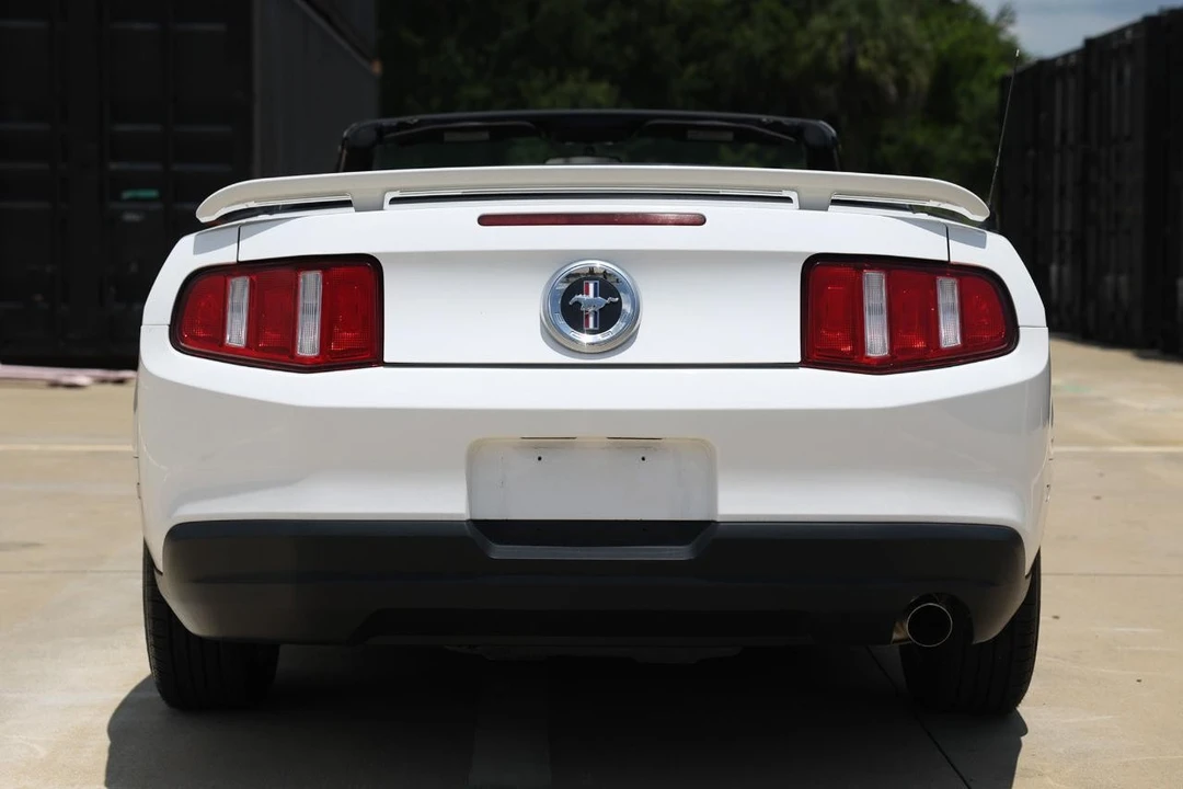 2010 Ford S197 Mustang - Image 7 of 31