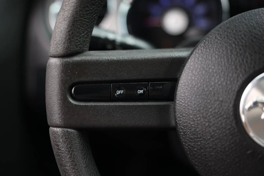 2010 Ford S197 Mustang - Image 27 of 31