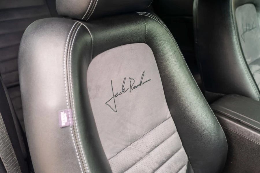 2010 Ford S197 Mustang - Image 20 of 26