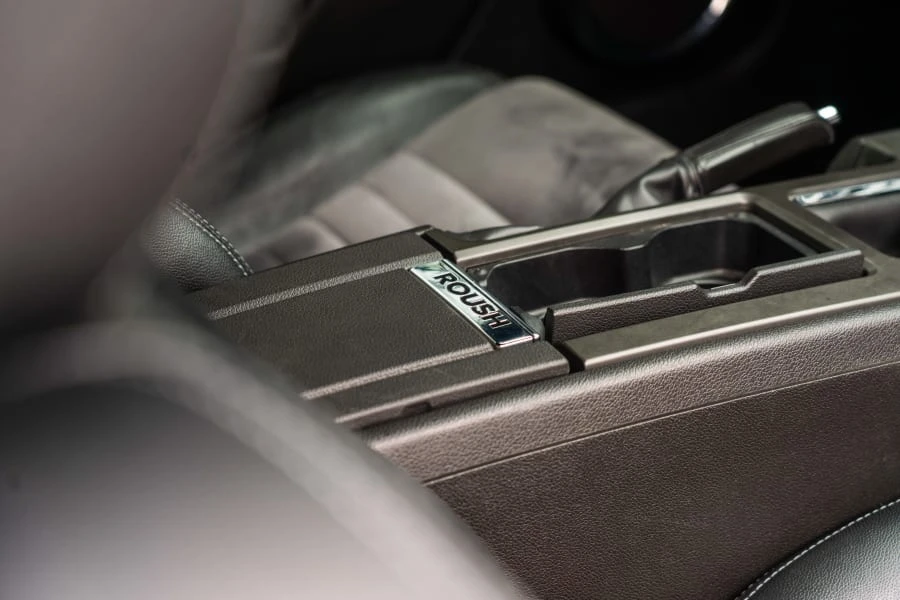 2010 Ford S197 Mustang - Image 19 of 26