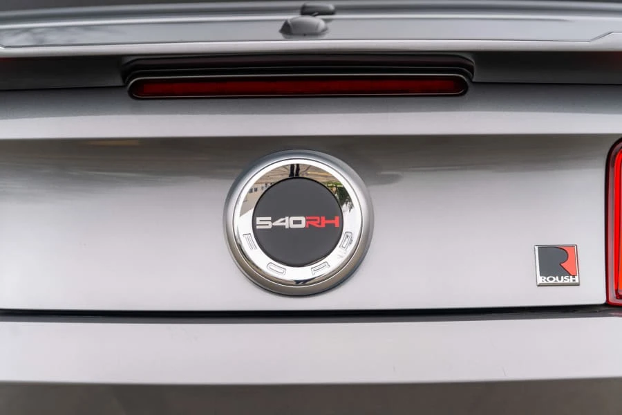 2010 Ford S197 Mustang - Image 14 of 26