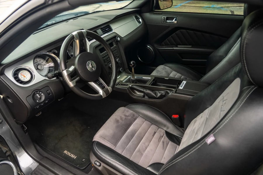2010 Ford S197 Mustang - Image 17 of 26