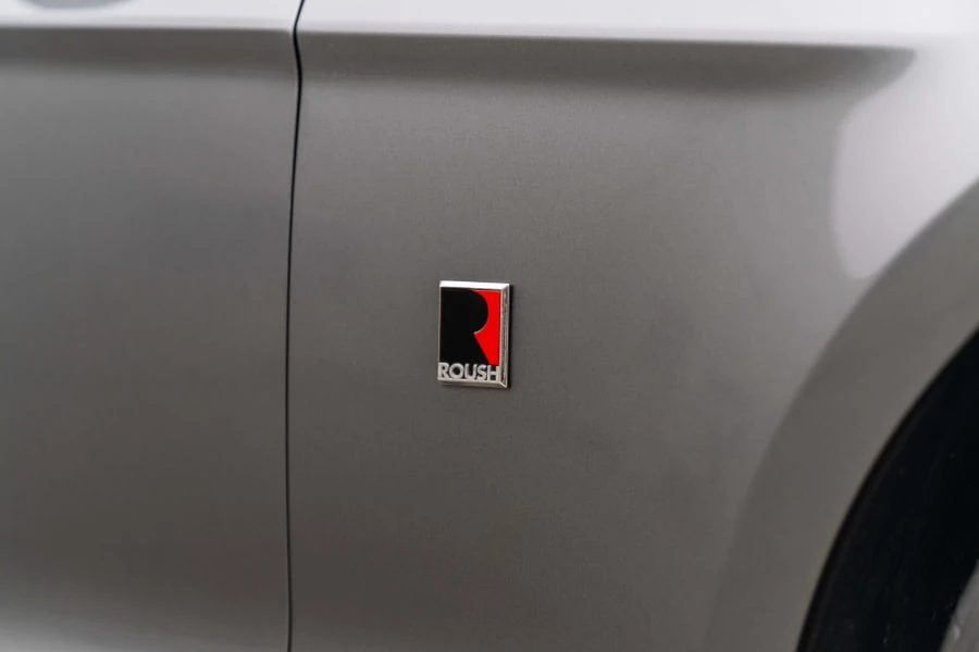 2010 Ford S197 Mustang - Image 7 of 26