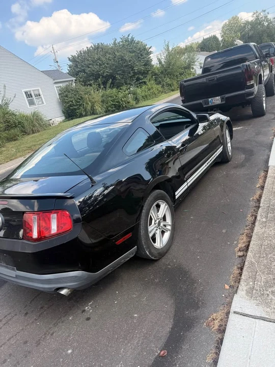 2010 Ford S197 Mustang - Image 5 of 7