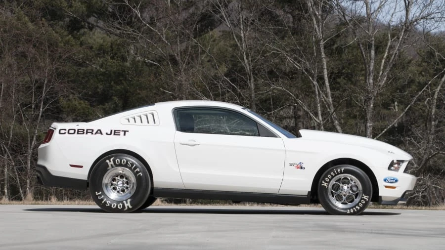 2010 Ford S197 Mustang - Image 8 of 12