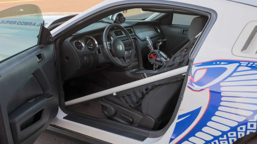 2010 Ford S197 Mustang - Image 4 of 31