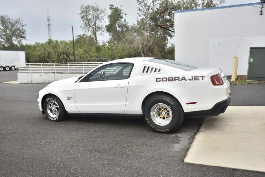 2010 Ford S197 Mustang - Image 13 of 23