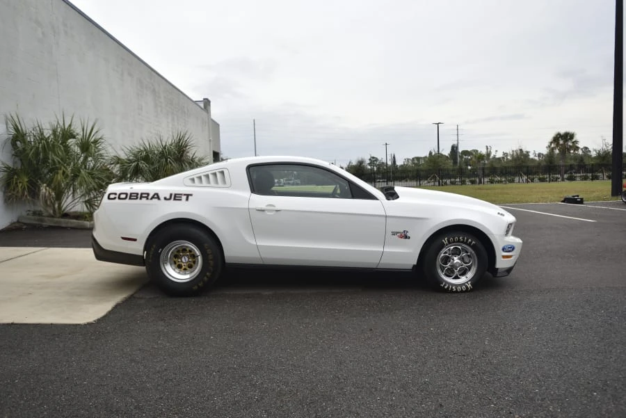 2010 Ford S197 Mustang - Image 2 of 23