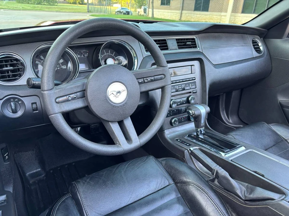 2010 Ford S197 Mustang - Image 17 of 20