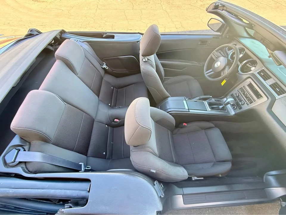 2010 Ford S197 Mustang - Image 6 of 9