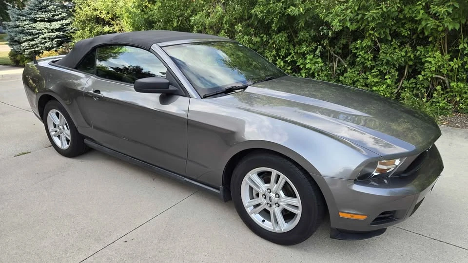 2010 Ford S197 Mustang - Image 4 of 20