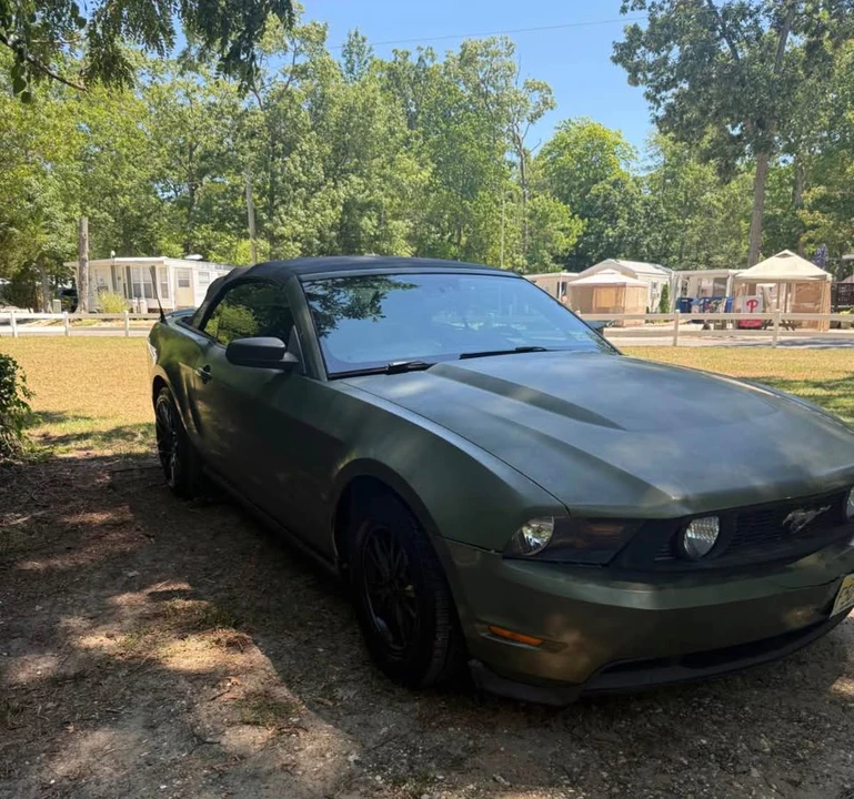 2010 Ford S197 Mustang - Image 3 of 5