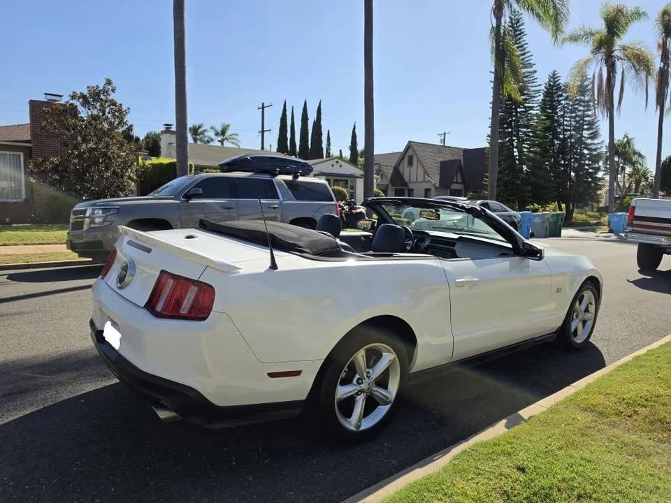 2010 Ford S197 Mustang - Image 3 of 14