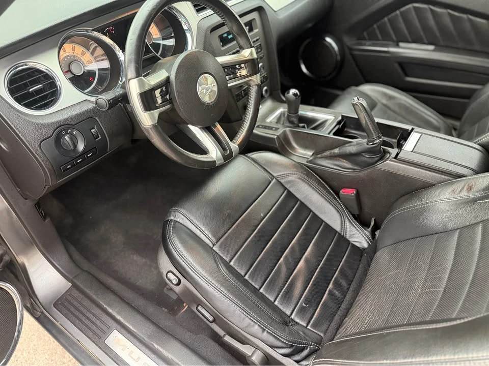 2010 Ford S197 Mustang - Image 12 of 20