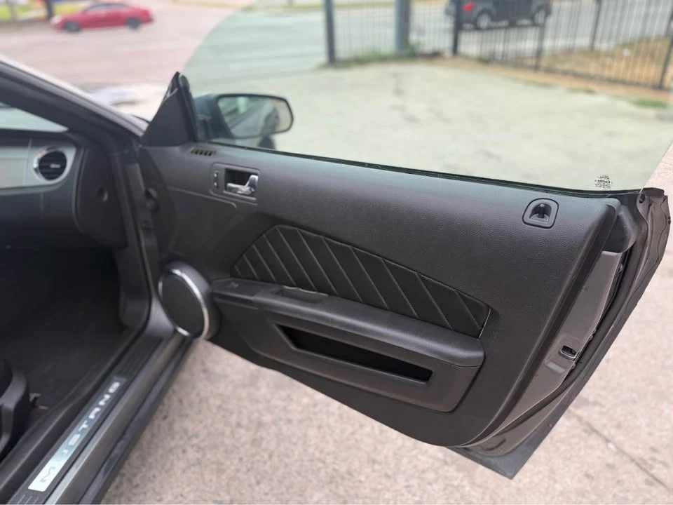 2010 Ford S197 Mustang - Image 18 of 20