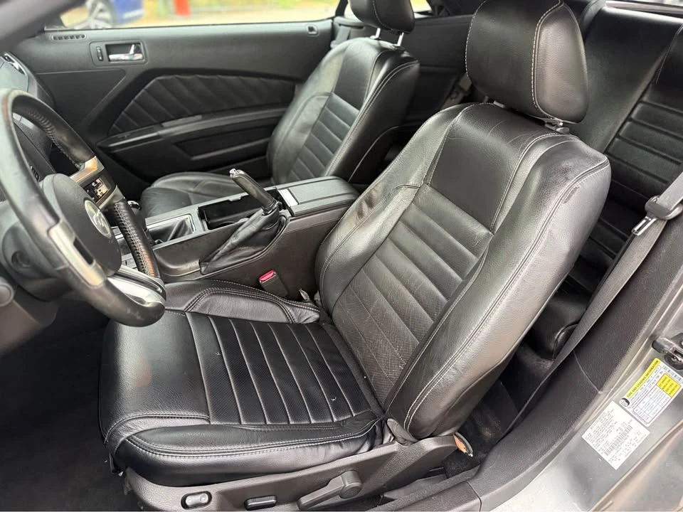 2010 Ford S197 Mustang - Image 13 of 20